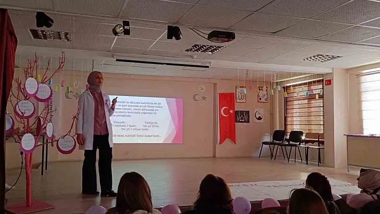 Meme Kanseri Farkındalık Ayı'nda Karayazı Anadolu Lisesi'nde erken teşhis semineri düzenlendi