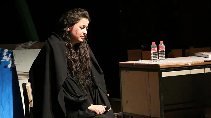 'Meryem' ile Sona Eren 2. Tiyatro Günleri Sanatseverlerin Hafızasında Derin İzler Bıraktı