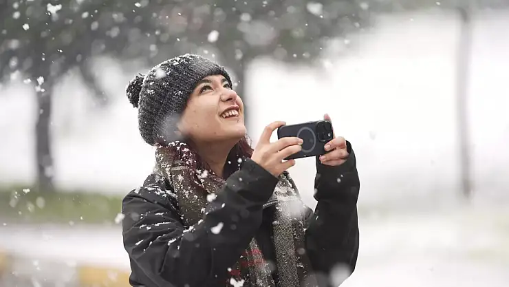Meteoroloji kar yağışı beklenen illeri açıkladı: AKOM, İstanbul'a baharın gelişini duyurdu