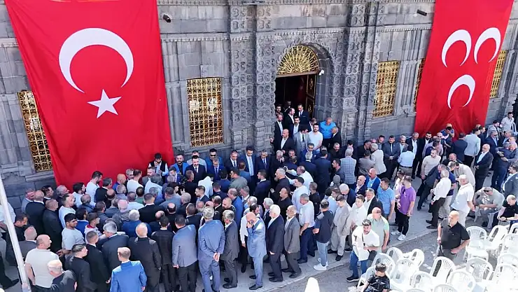 MHP Erzurum'dan yoğun katılımlı bayramlaşma programı etkinliği!