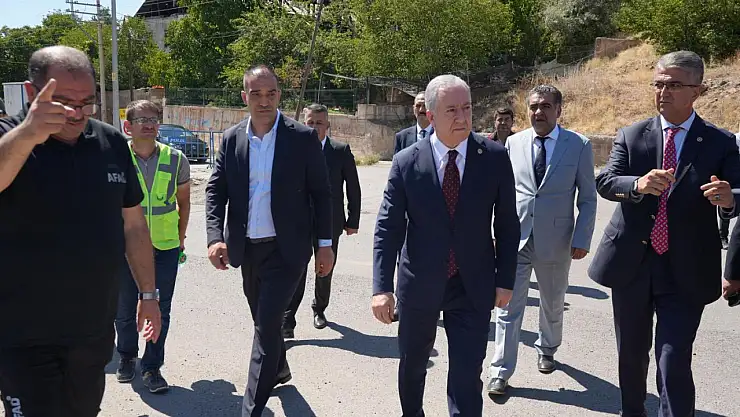 MHP Heyeti İspir'de Heyelan Bölgesini İnceledi