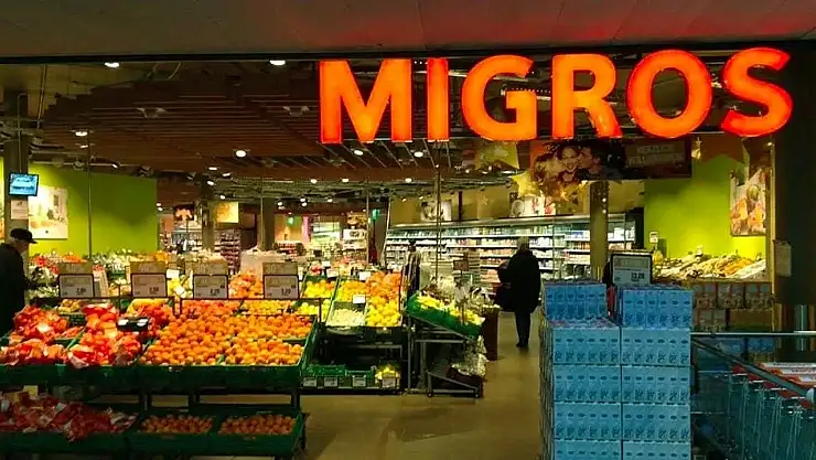 Migros 4 Aralık 2025 Süper İndirim Kataloğu Yayımlandı: Kahvaltılık Peynirlerde % İndirim Şöleni, Popüler İçecek Coca-Cola 1 Litre 24,90 TL'ye Düştü!