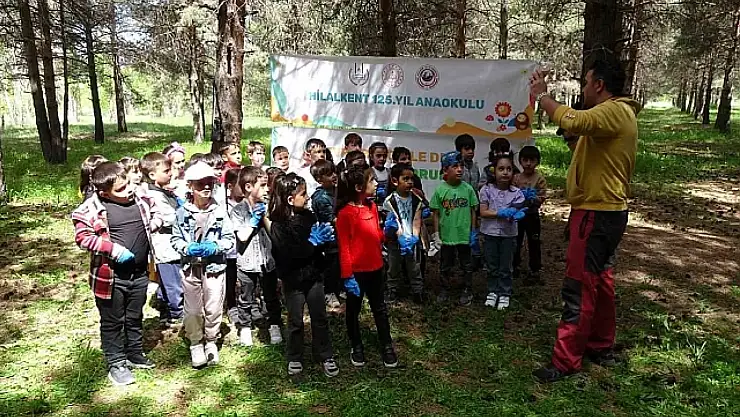Minikler, çevre temizliği ile geleceğe umut saçtı!