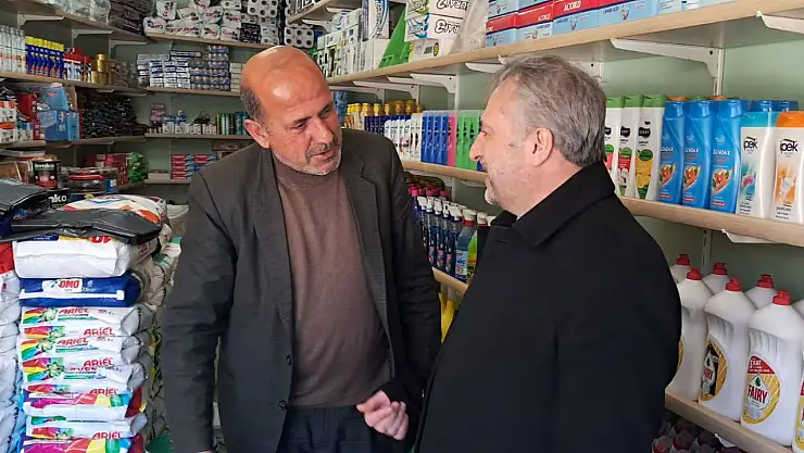 Müftü Kadir Koçak, Cuma sonrası esnafla buluşarak hayırlı kazançlar diledi