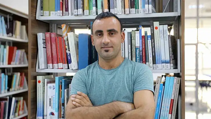 Muhabir gözaltına alındı: Valiye şemsiye var, gazilere yok haberi tartışma yarattı