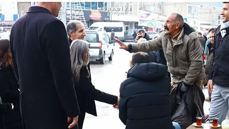 Muradiye'de Esnaf Ziyareti: 'Ekmek ve Barış İçin' Kampanyası Kapsamında Görüş Alışverişi