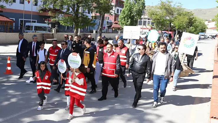 Muradiye'de 'Sağlık İçin Hareket Et' Yürüyüş Etkinliği Düzenlendi