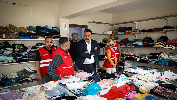Muradiye Kaymakamı Furkan Taha Türmenoğlu, Türk Kızılay Muradiye Şube Başkanlığı'nı Ziyaret Etti