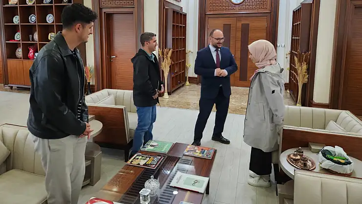 Muş Alparslan Üniversitesi'nde Uluslararası Türkoloji Araştırma Sempozyumu Öncesi Rektörlük Ziyareti Gerçekleşti