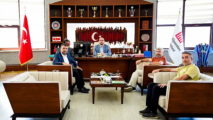 Muş Alparslan Üniversitesi'nde Eğitimde İş Birliğine Dönük Önemli Ziyaret Gerçekleşti