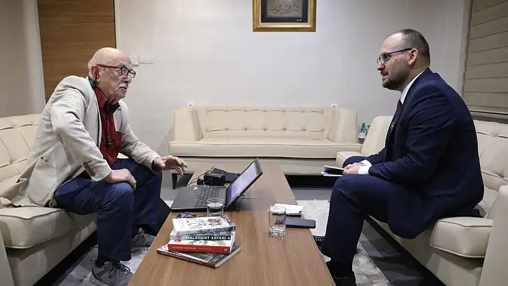 Muş Alparslan Üniversitesi Rektörü Prof. Dr. Mustafa Alican'dan İstanbul'un Fethi ve Malazgirt Zaferi Röportajı