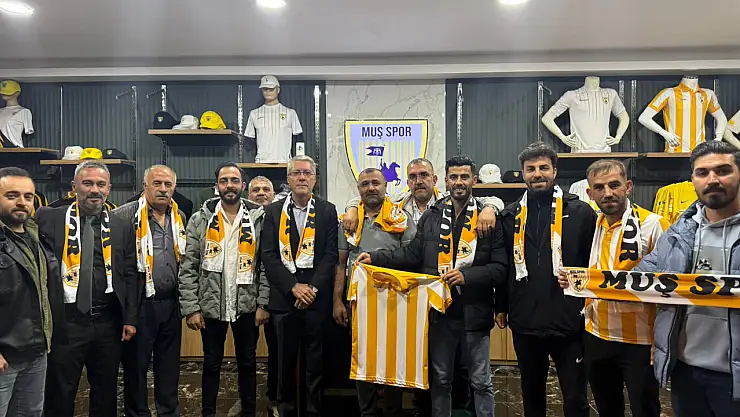 Muş Belediyesi Eş Başkanı Söylemez'den Muş Spor'a Moral Ziyareti