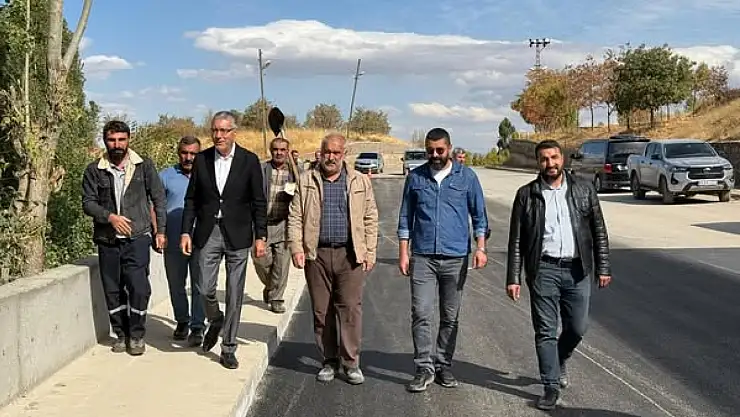 Muş Belediyesi Eşbaşkanı Söylemez, Dere Mahallesi'ndeki Yol Çalışmalarını İnceledi