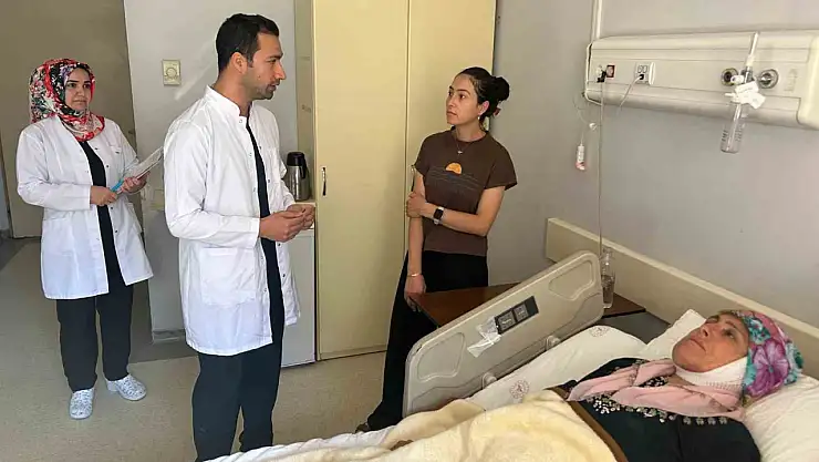 Muş'ta 15 yıl sonra yüz felci hastasına umut veren başarılı cerrahi operasyon gerçekleştirildi