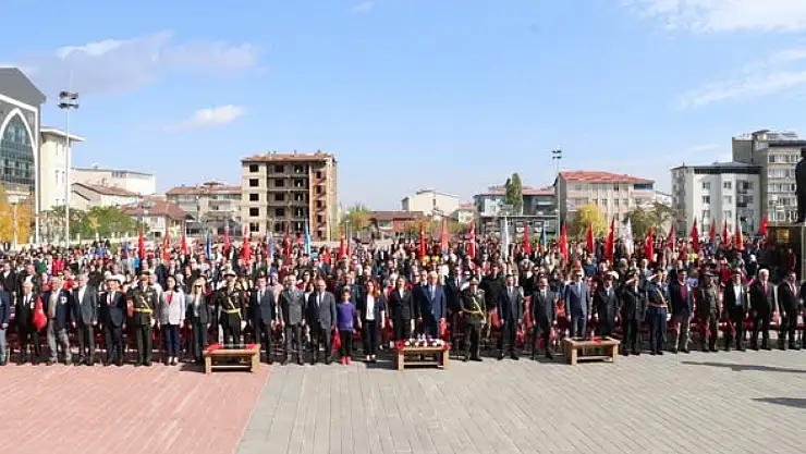 Muş'ta 29 Ekim Cumhuriyet Bayramı Coşkuyla Kutlandı