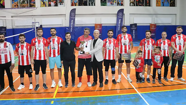 Muş'ta 3. Kamu Spor Oyunları Voleybol İl Birinciliği Finali Gerçekleştirildi