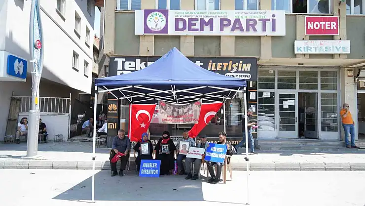 Muş'ta Aileler, Evlat Nöbeti ile Barış Sürecine Umut Bağlıyor