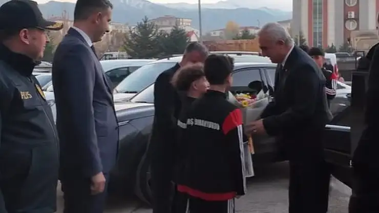 Muş'ta Amatör Spor Kulüplerine Anlamlı Destek