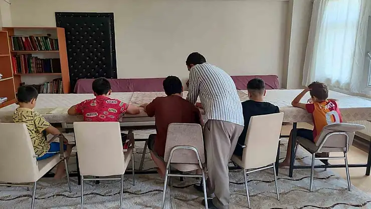 Muş'ta Çocuklar için Kur'an-ı Kerim Eğitim Programı Başlatıldı