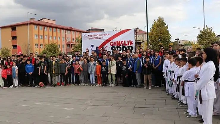 Muş'ta Gençlik ve Spor Festivali Coşkusu Yaşandı