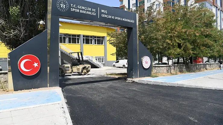 Muş'ta Gençlik ve Spor İl Müdürlüğü'ne yeni yol düzenlemesi ile ulaşım kolaylaştı