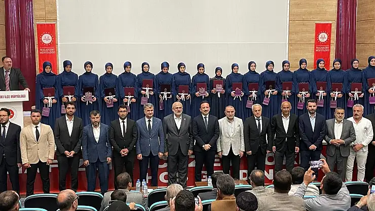 Muş'ta Hafızlık İcazet Merasimi: 19 Öğrenci Başarıyla Mezun Oldu