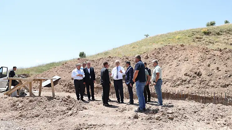 Muş'ta Kırsal Altyapı Çalışmalarıyla Ulaşım ve Güvenlik Artıyor