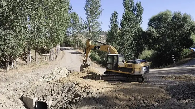 Muş'ta Kırsal Ulaşım Altyapısı Güçleniyor: Yeni Projelerle Güvenli ve Sürdürülebilir Hedefleniyor