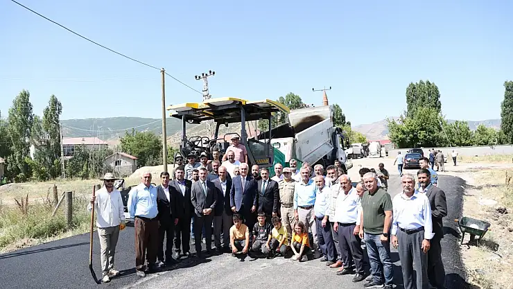 Muş'ta Köy Yolları Asfaltlanarak Daha Konforlu Hale Getiriliyor