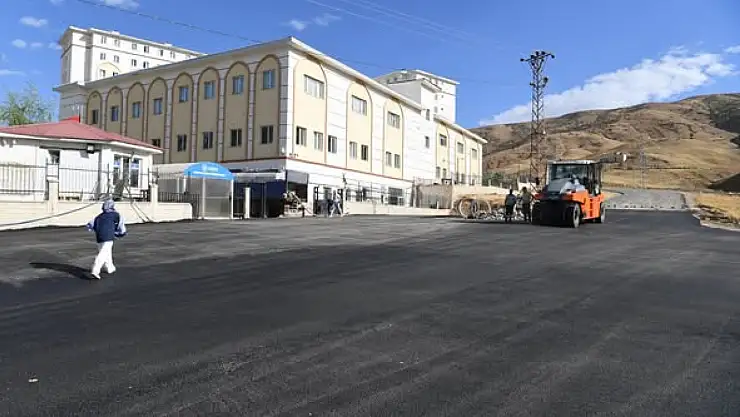 Muş'ta KYK Kız Öğrenci Yurdu Yolu Yenilendi Ulaşım Daha Konforlu ve Güvenli Hale Geldi