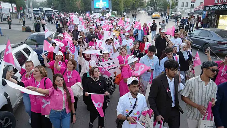 Muş'ta Onkoloji Günleri yürüyüşüyle kanser farkındalığına dikkat çekildi
