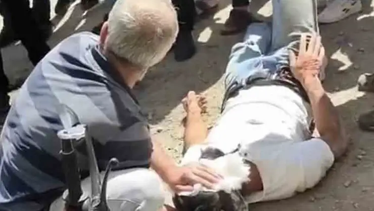 Muş'ta Trafik Kazası: Motosiklet ile Otomobil Çarpıştı, İki Kişi Yaralandı!