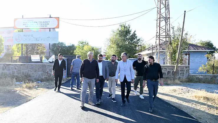 Muş'ta Yeni İmar Yolunda Asfalt Çalışmaları Sürüyor