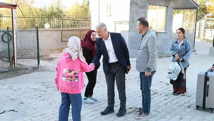 Muş'ta Yurt Ziyareti: İl Müdürü Yusuf Kılıç Öğrencilerle Bir Araya Geldi