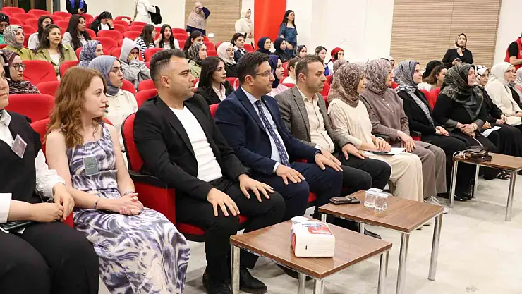 Muş'taki Yurtlarda Mezuniyet Sevinci: Öğrenciler Başarılarını Kutluyor!