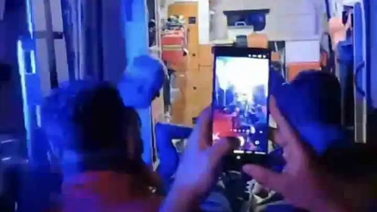 Muş'un Dağlık Bölgesinde Ayağı Kırılan Genç Kurtarıldı