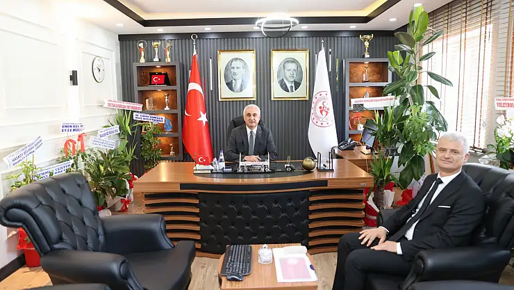 Muş Valisi, Gençlik ve Spor Müdürü Kılıç'a hayırlı olsun ziyaretinde bulundu