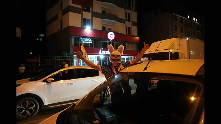 Muşspor'un 31 yıl aradan sonra kazandığı şampiyonluk kutlamaları coşkuyla devam ediyor