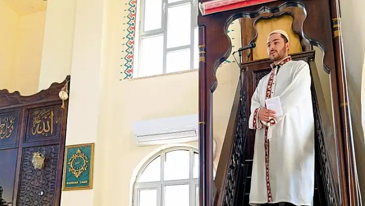 Mutki'de Etkili Hutbe Sunumu Semineri Devam Ediyor