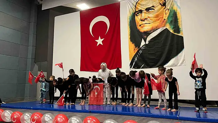 Narman'da Gençler Sonbahara Merhaba Etkinliği ile Yeteneklerini Sergiledi