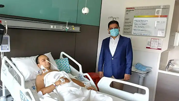 Oğul, babasına hayat vererek karaciğer bağışında bulundu