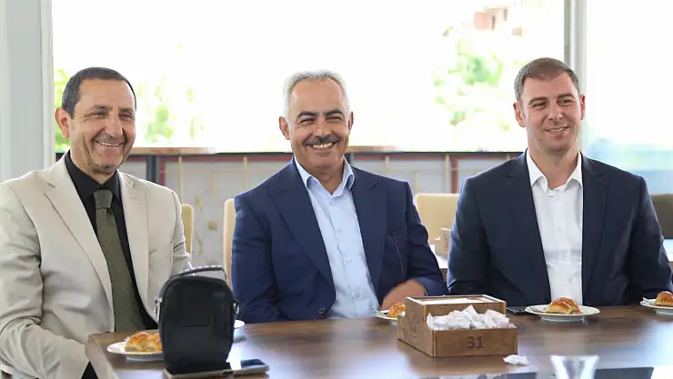 Oltu Belediyesi'nden Bayramlaşma Programı