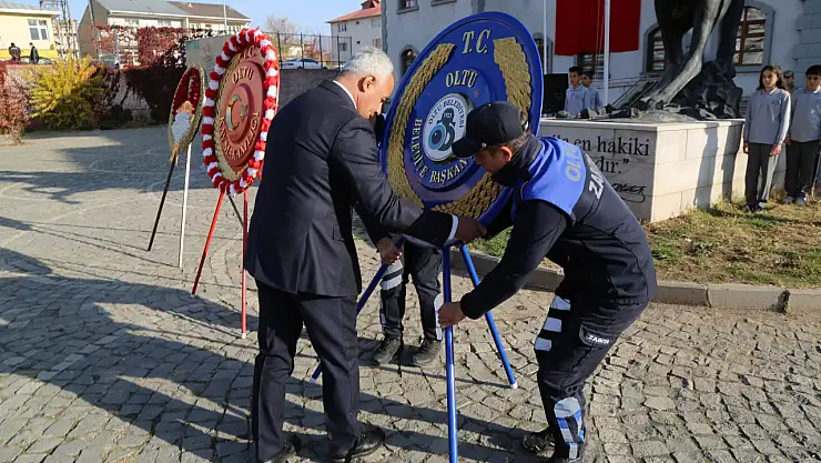 Oltu'da 10 Kasım Atatürk'ü Anma Programı Düzenlendi