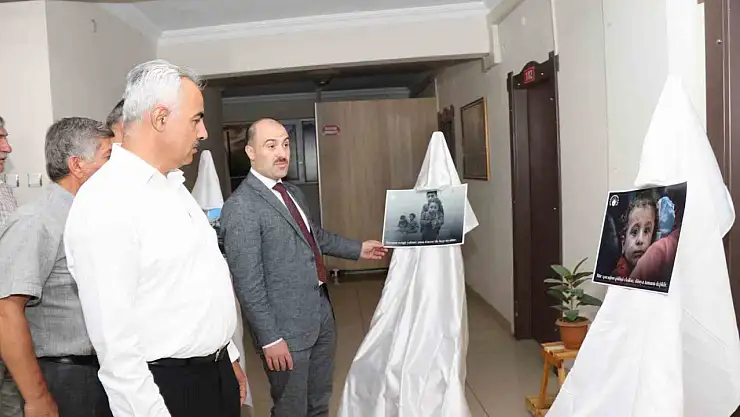 Oltu'da Gazze'de Çocuk Olmak sergisi açıldı: Savaşın etkileri fotoğraflarla sergilendi
