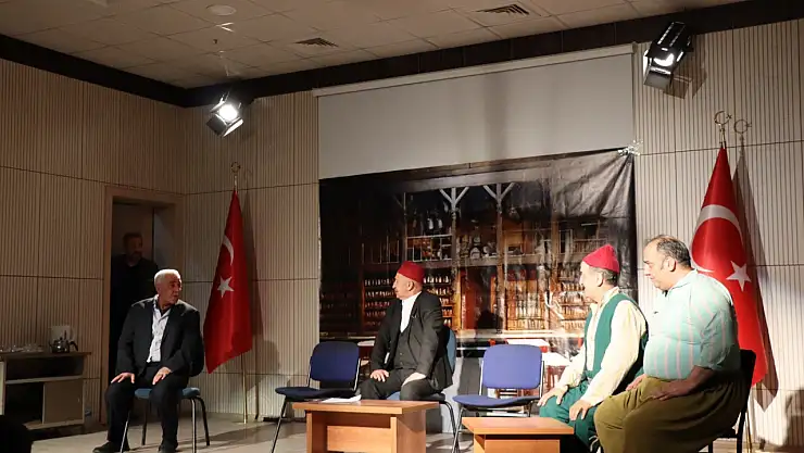 Oltu'nun kurtuluşu tiyatro sahnesinde hayat buldu