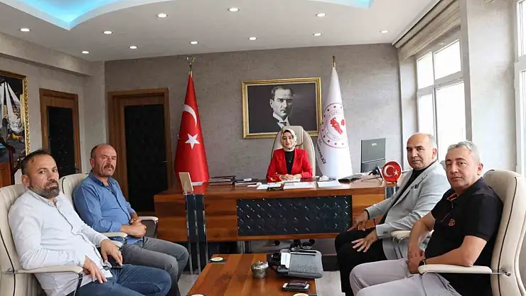 Olur Kaymakamı'ndan Dut Pekmezi Festivali'ne Destek ve Ziyaretçi Heyetine Davet