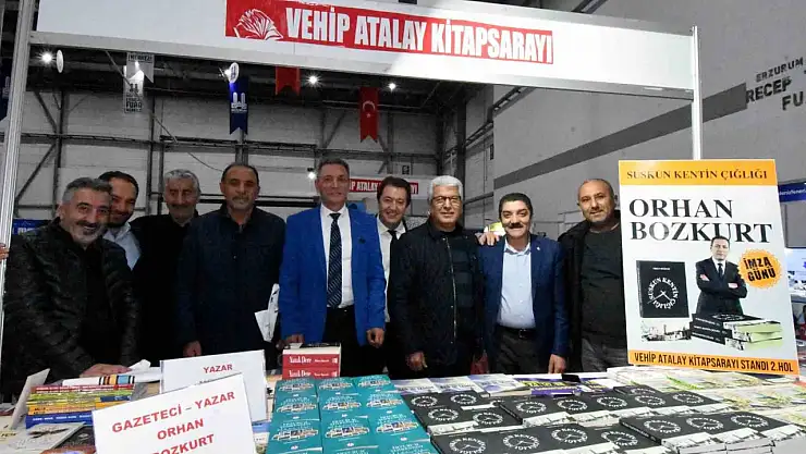 Orhan Bozkurt, 'Suskun Kentin Çığlığı' kitabıyla Erzurum'da okurlarıyla buluştu
