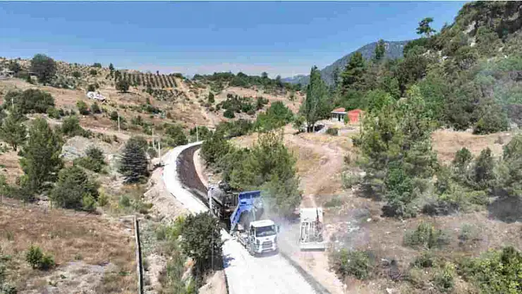 Ovacık Mahallesi'nde yol çalışmaları tamamlandı, ulaşım kolaylaştı!