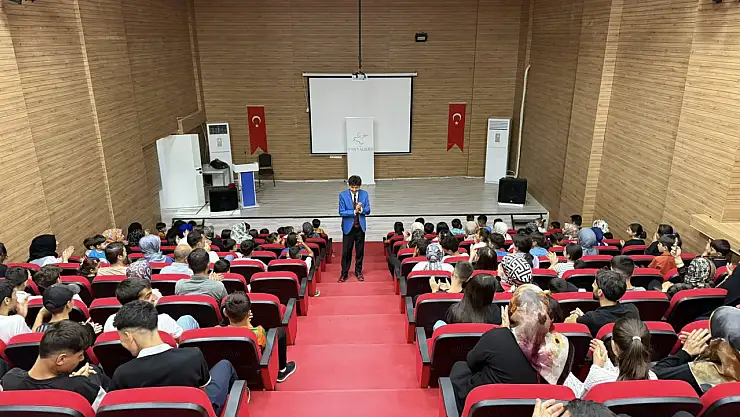 Özalp'te Vatandaşlar Meddah Gösterisiyle Buluştu