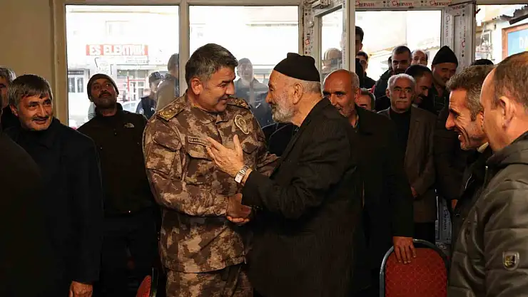 Pasinler'de Huzur Toplantısı: Emniyet Müdürü Karaburun Vatandaşlarla Buluştu